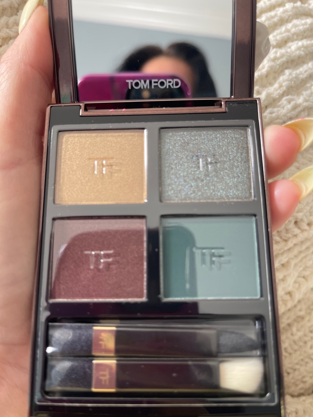 Tom Ford Eyeshadow Quad in Gold, Silver, Plum, Teal - Picture 3 of 5